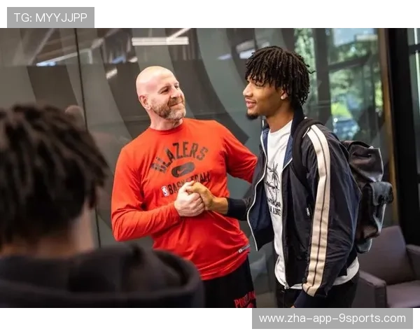 夏普复出前景成球迷与管理层焦点